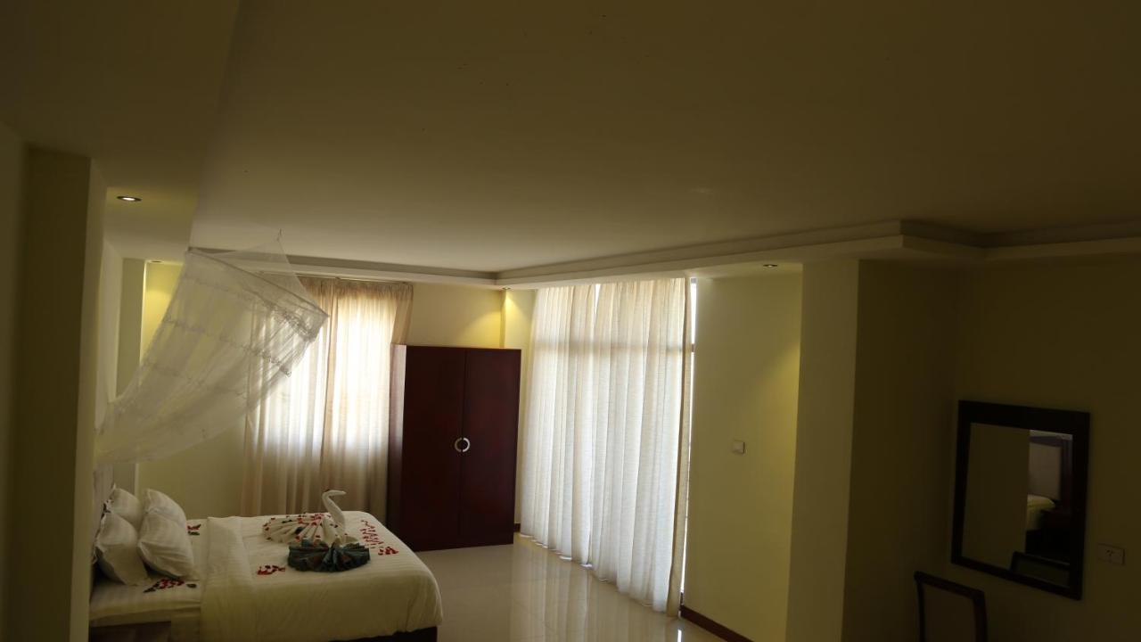 Winn Hotel - バハルダール エクステリア 写真